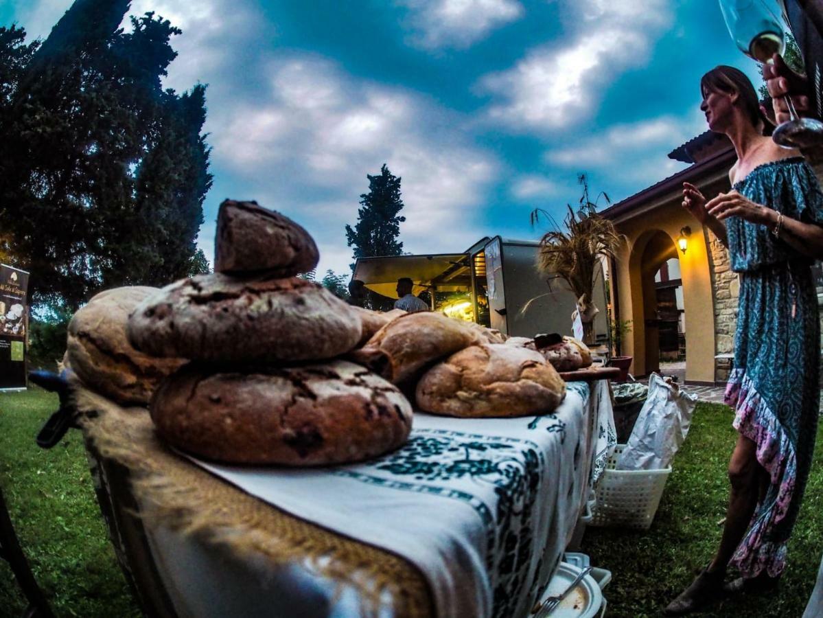 Locanda Montepaolo Dovadola Екстериор снимка